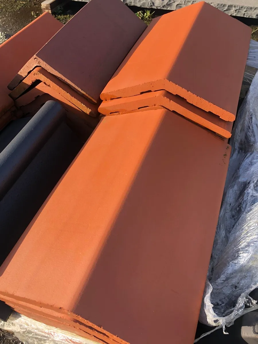 Ridge Tiles (clay) reclaimed - Image 3
