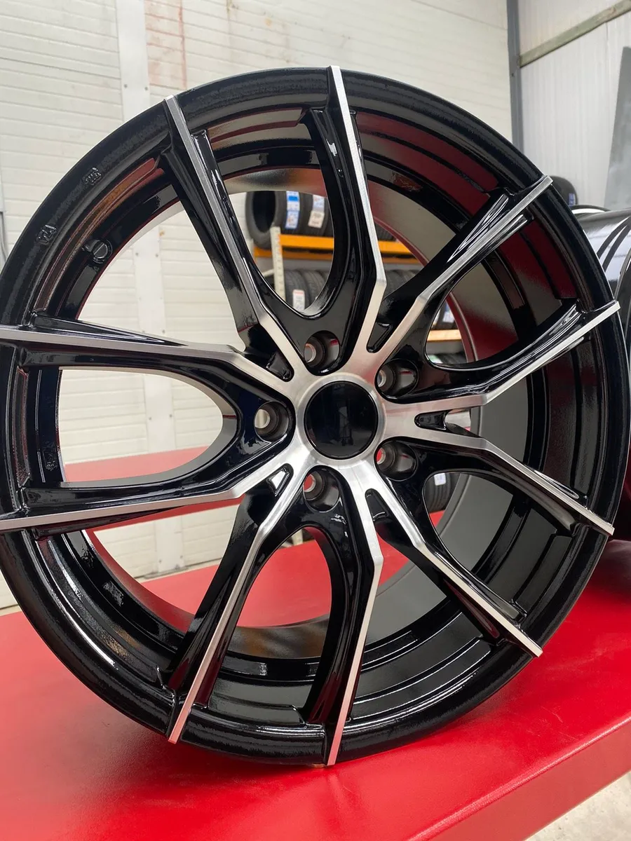 18" poison style alloys