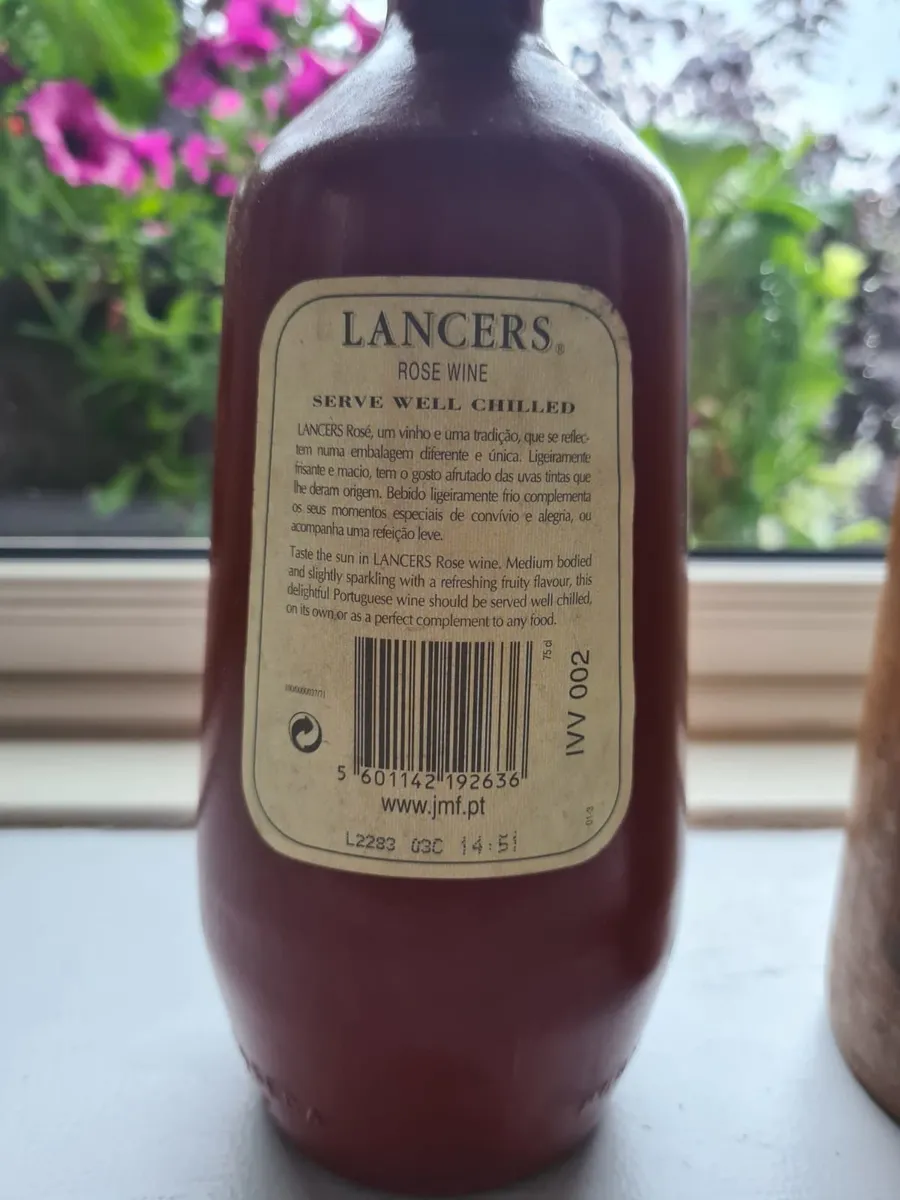 2 Vintage Stoneware bottles with original pourers. - Image 4