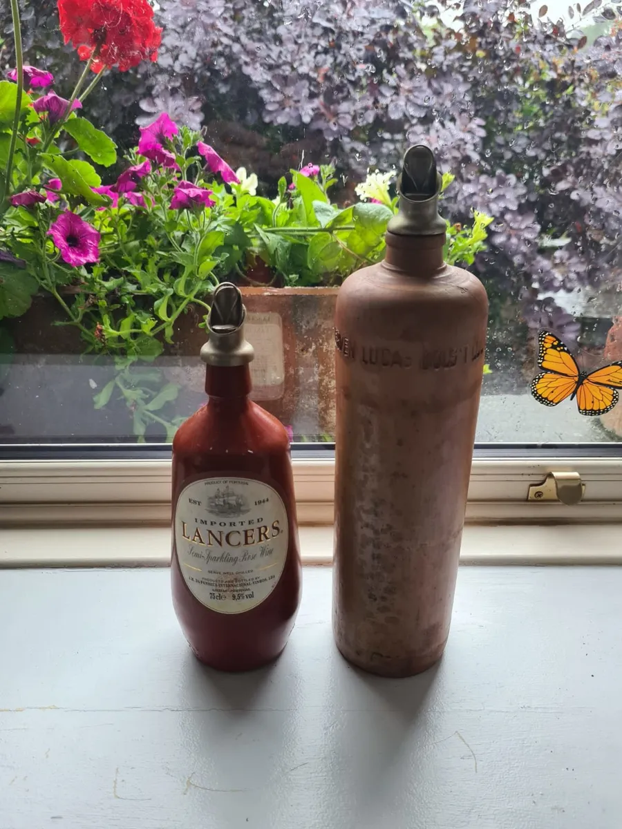 2 Vintage Stoneware bottles with original pourers. - Image 1