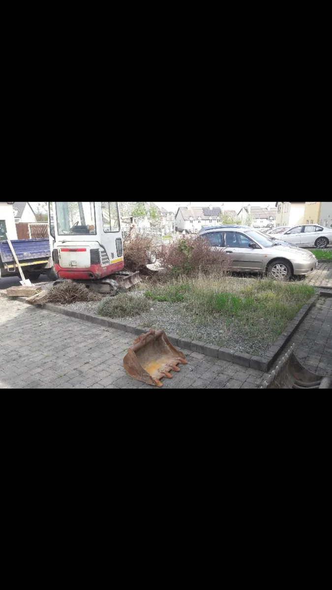 Carson landscapes cork lawn laying - Image 3