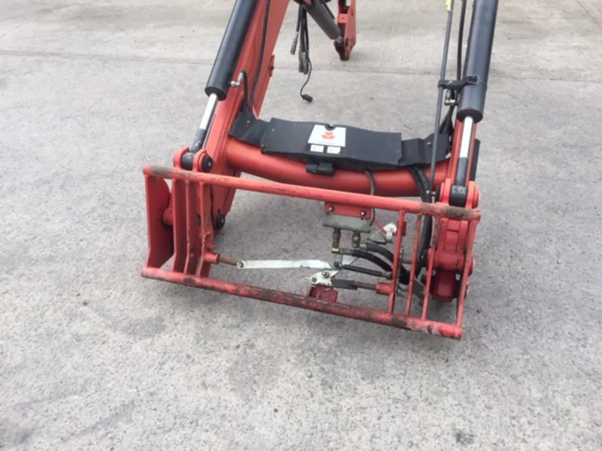 MF Quicke 960 (Q60) Fit 6485/6490/6495/7485/7495 - Image 4