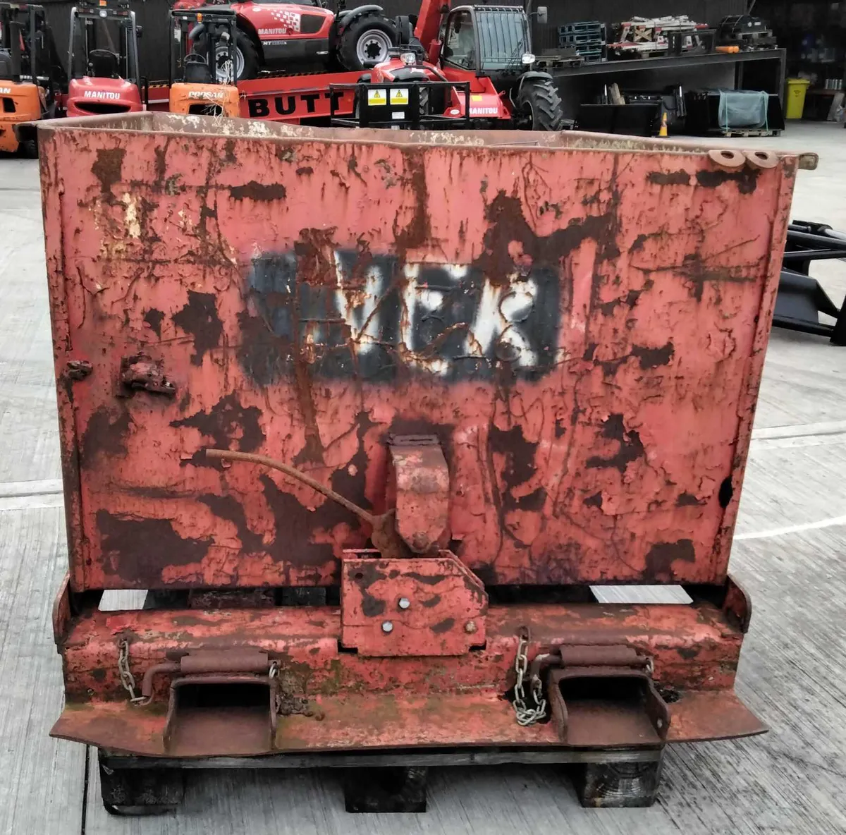 Waste Tipping Skip - Image 2