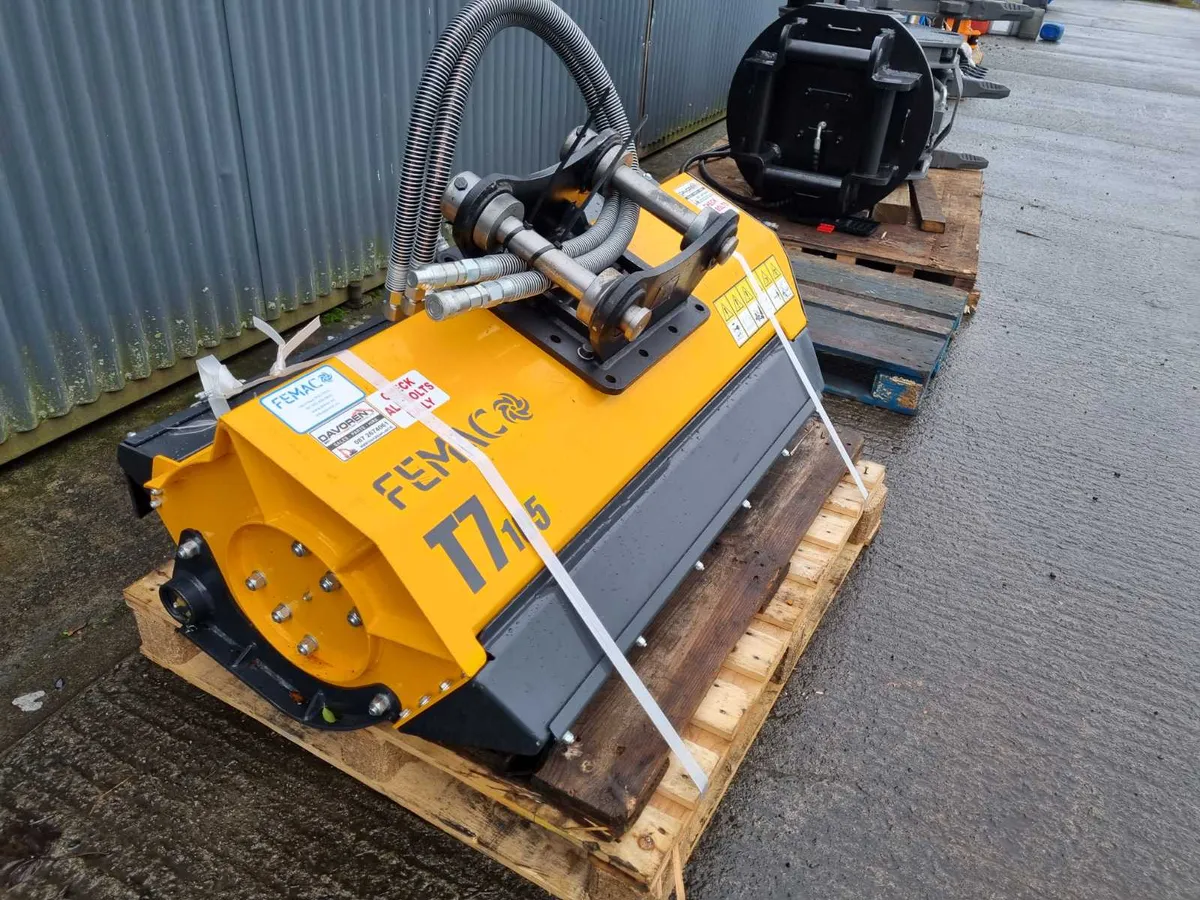 Hedgecutter cutters for your digger, 3t upwards - Image 1