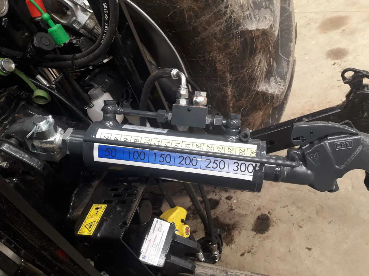 Quicke MX Fastparts Rohan Kverneland Gulf Kajo - Image 1