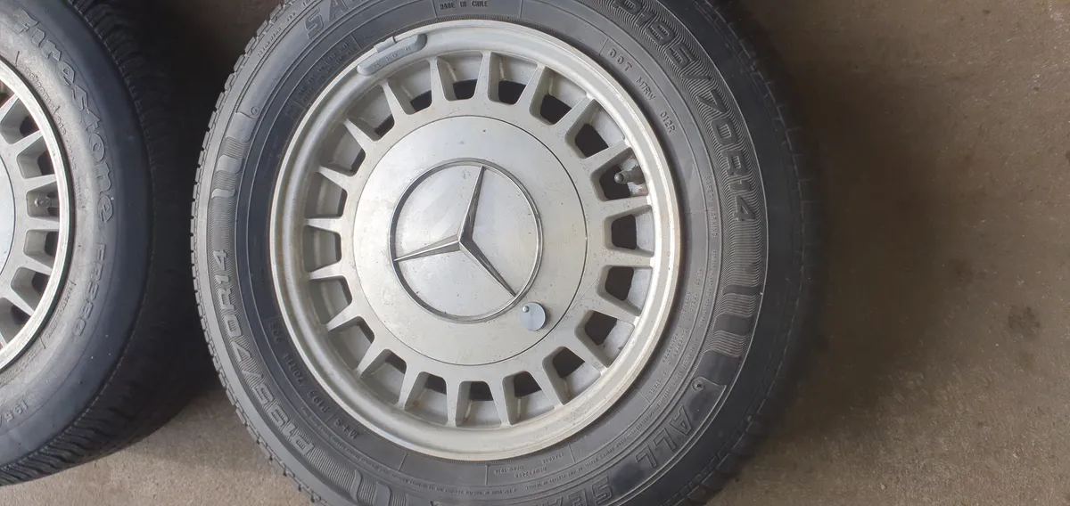 MERCEDES ALURAD  ALLOYS 6.5 × 14 MINT ORIGINAL - Image 2