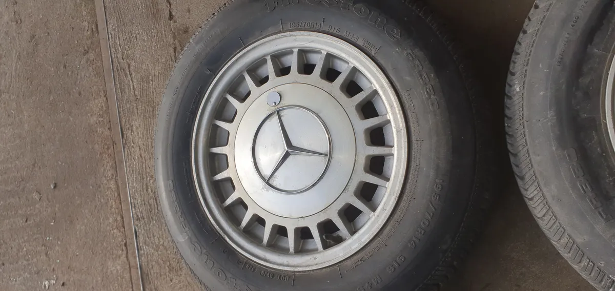 MERCEDES ALURAD  ALLOYS 6.5 × 14 MINT ORIGINAL - Image 4