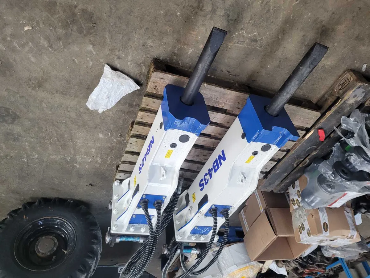 NEW ROCKBREAKER 8 TON - Image 2