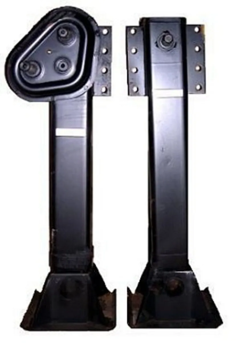 DAF XF Landing Legs - Image 1