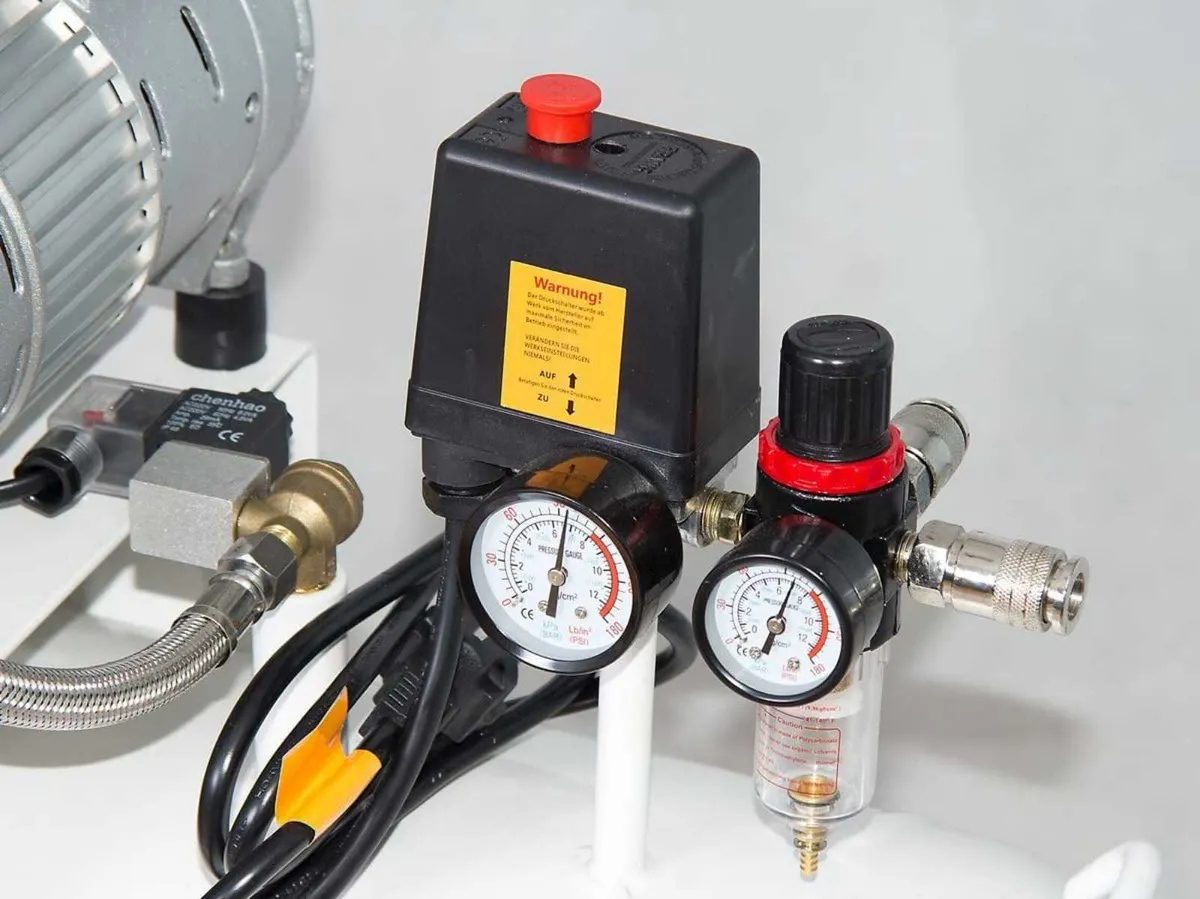 Pacini 200L 3hp Silent Compressor - Image 4