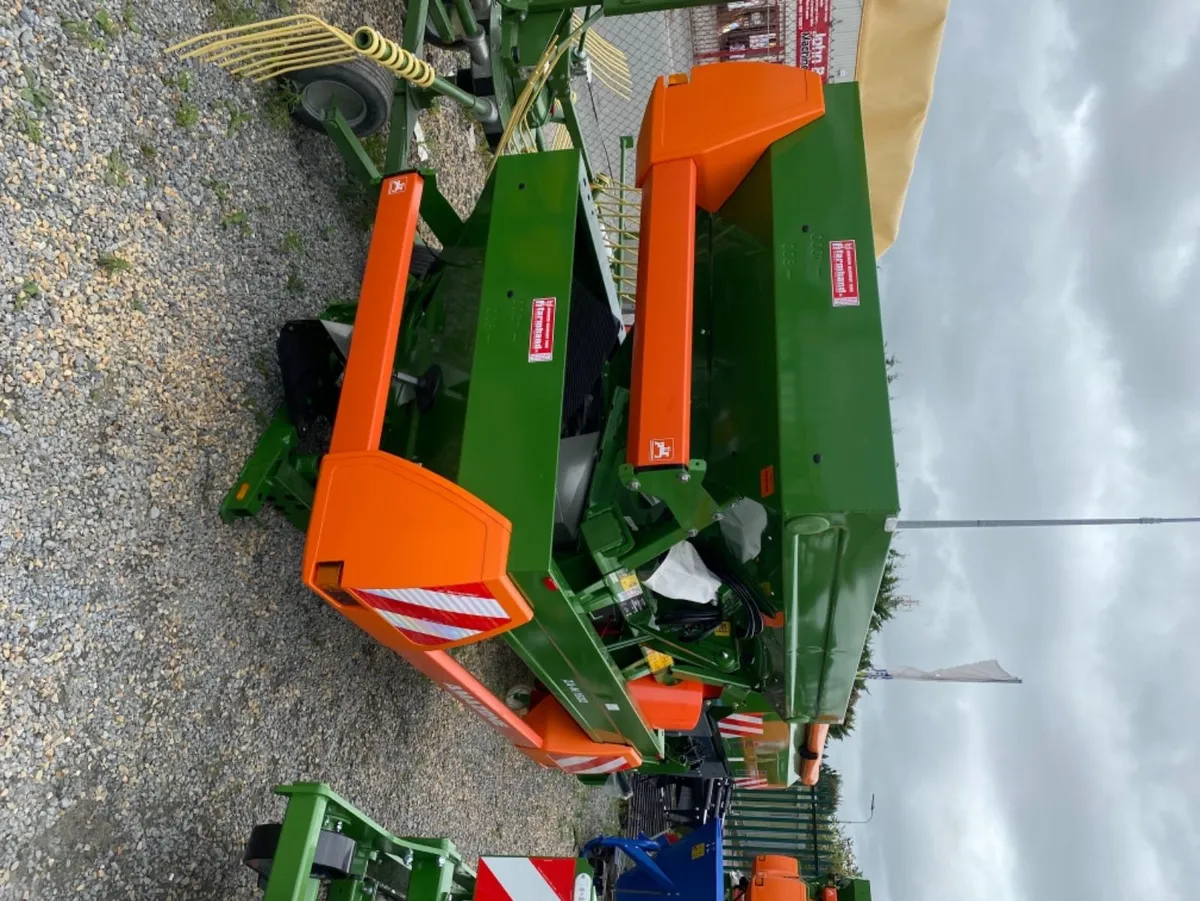 Amazone Fertiliser Spreaders - Image 3