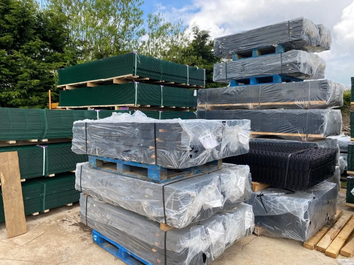 SECURITY FENCING - Image 4