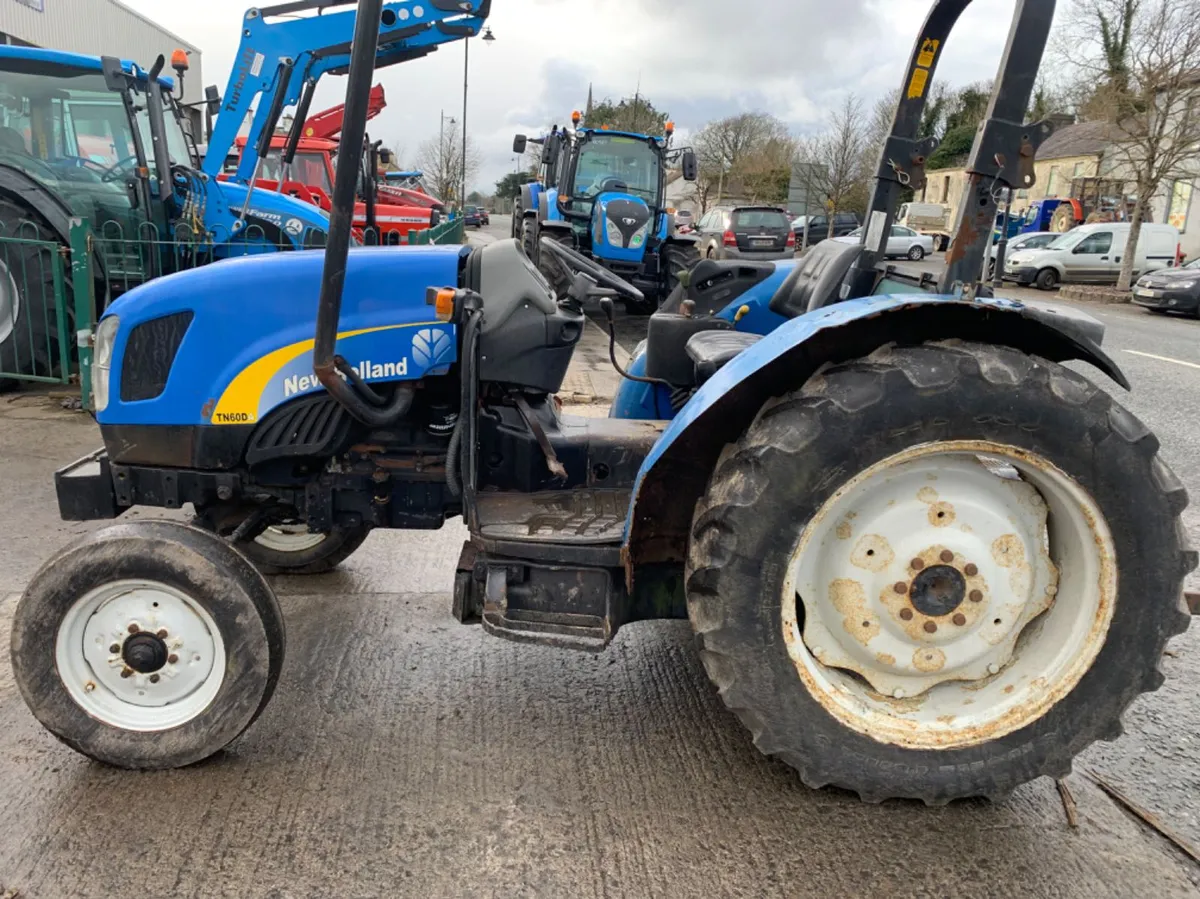 2004 New Holland TN60D - Image 4