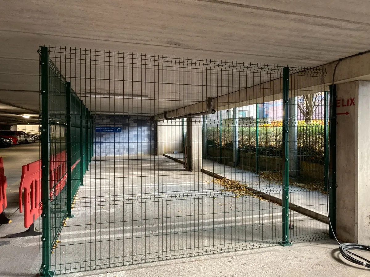 MESH FENCING - Image 1
