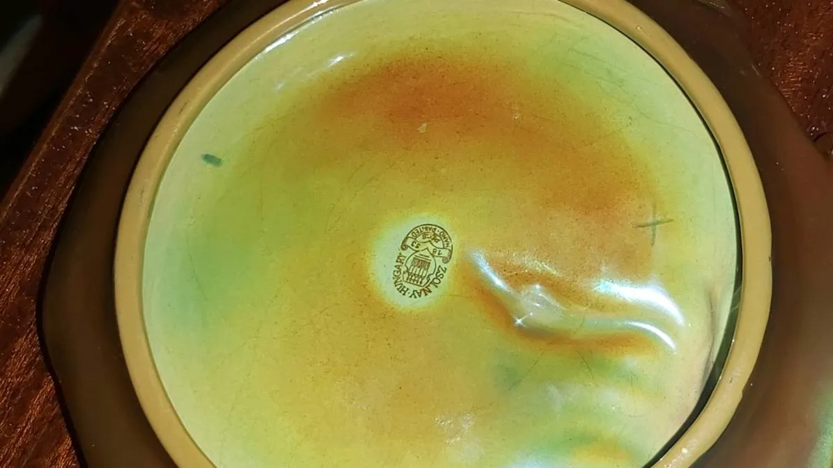 Antique rare Zsolnay lobster eozin plate - Image 2