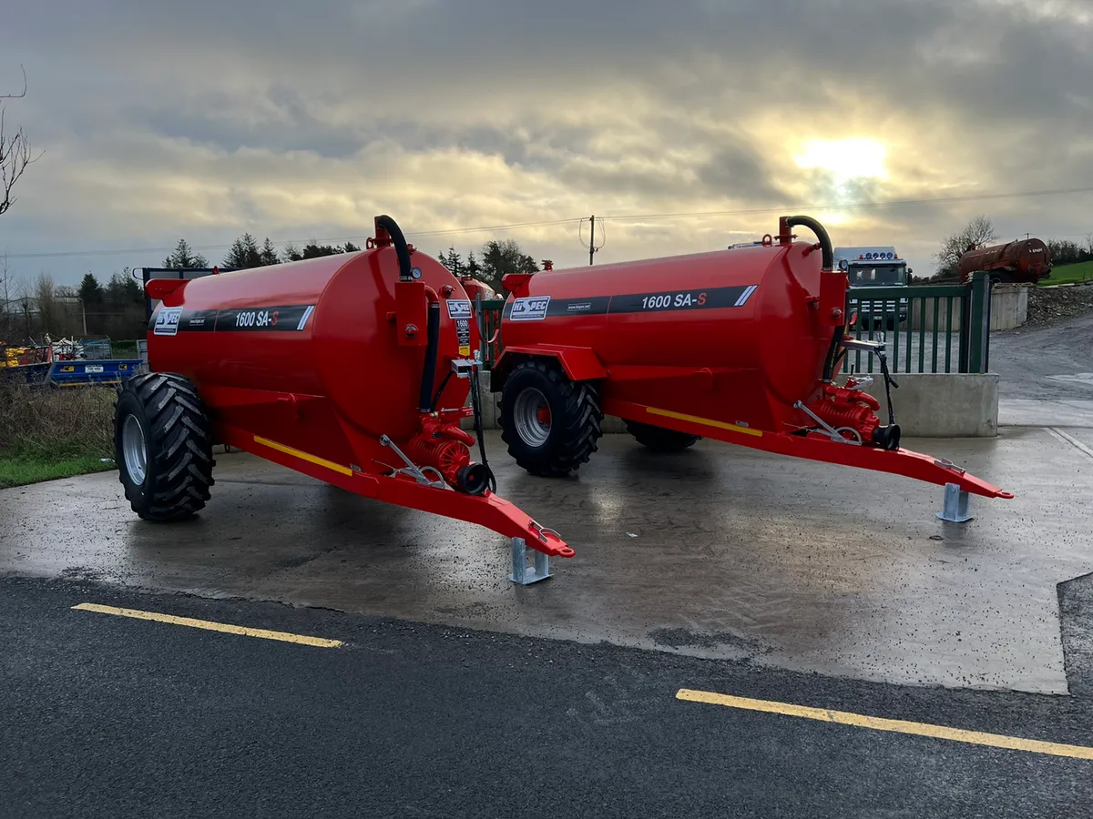 *** New Hi-Spec 1600 Gallon *** - Image 1