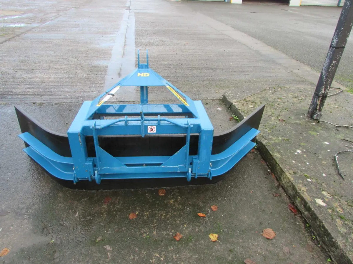 YARD SCRAPERS FOR SALE - Image 2