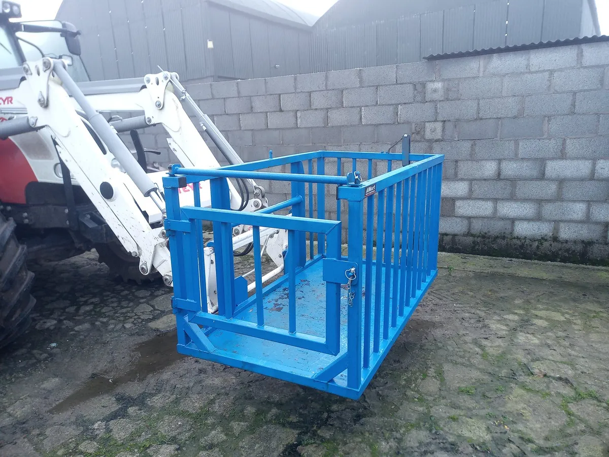 Calf transporter/ safety cage - Image 2