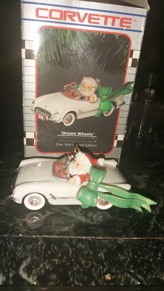 Rare special edition Corvette with Santa - Image 2