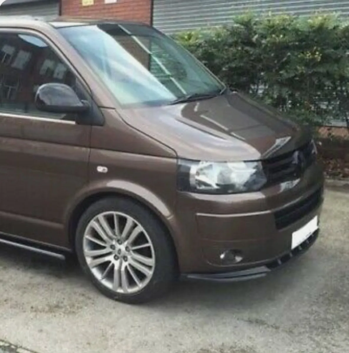 VW T6.1/T6/T5.1(New) Front Bumper Splitter Gls Blk - Image 3