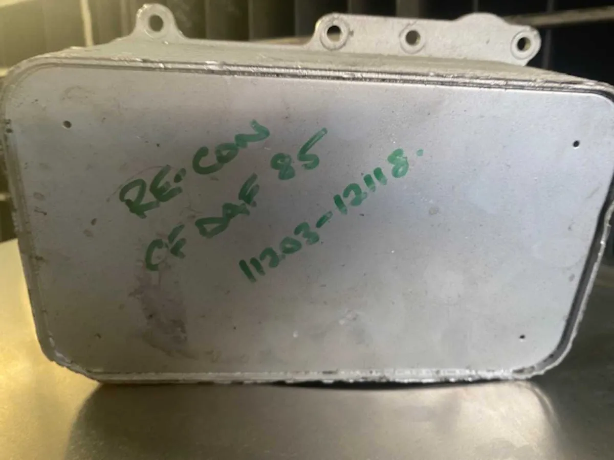 OIL COOLER DAF CF 85 - Image 1