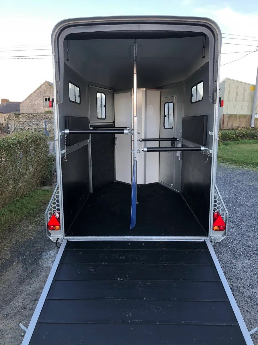 Cheval horseboxes IN STOCK - Image 4