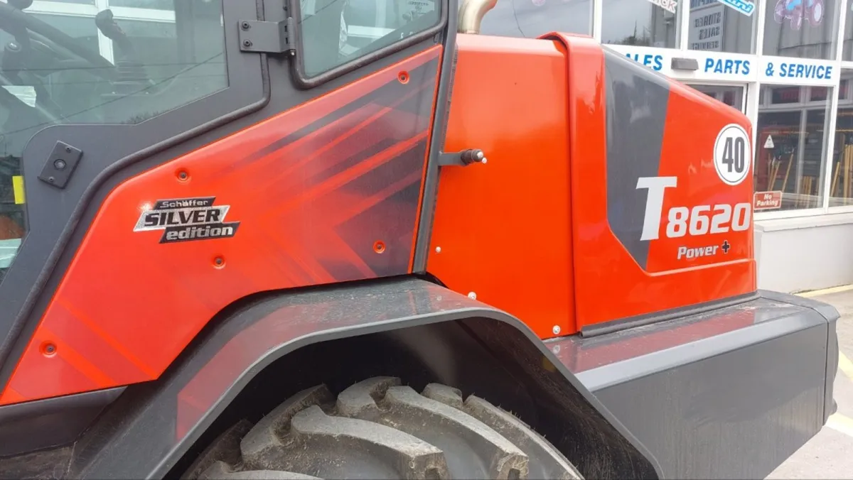 Schaffer 8620 Loader Silver Edition IN STOCK - Image 3