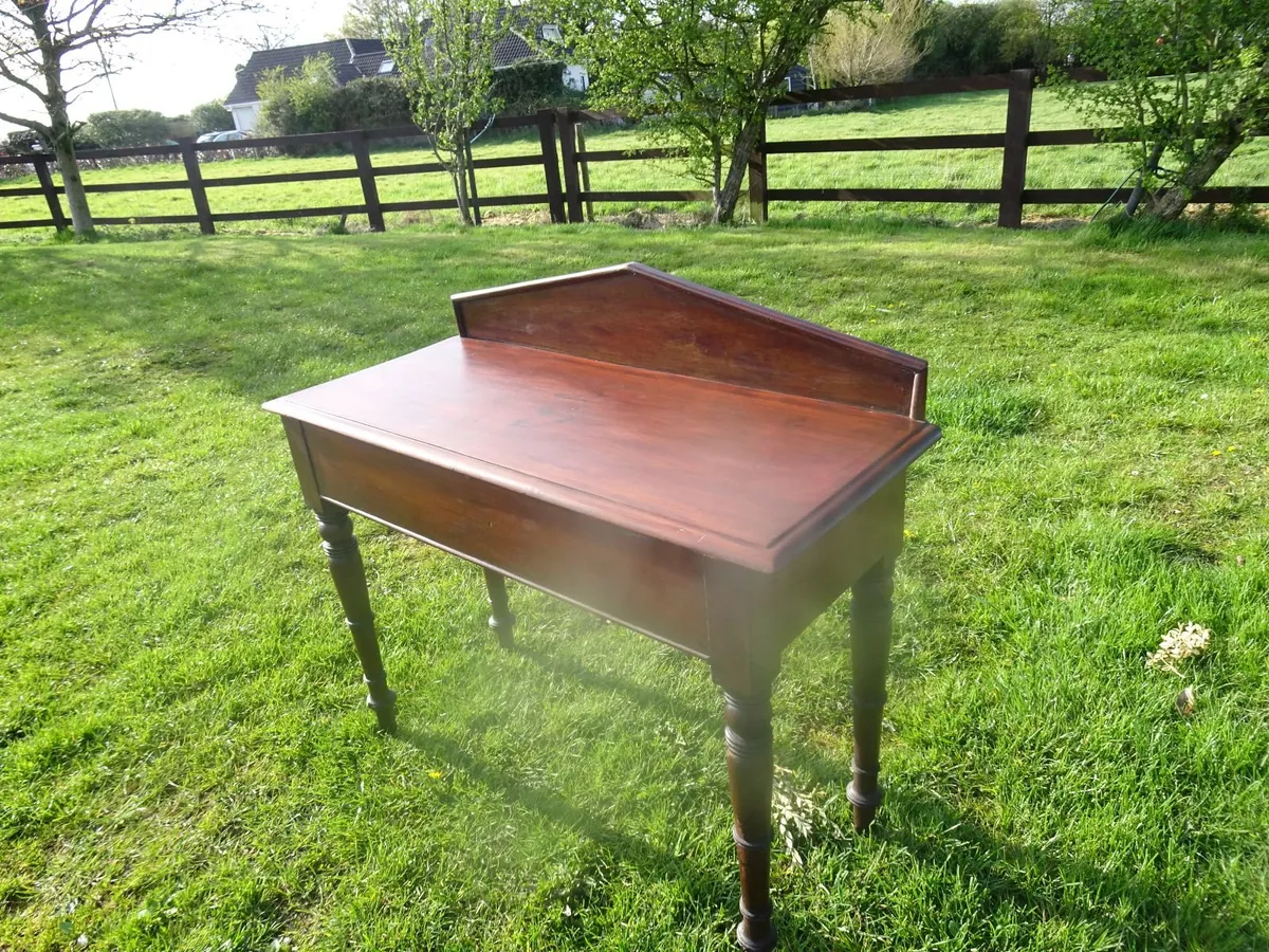 Old Mahogany table - Image 2