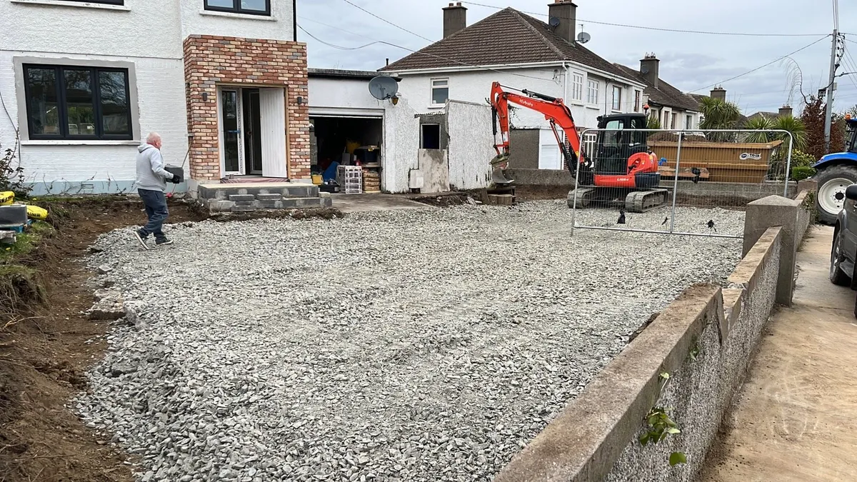 Landscaping // Groundwork // Maintenance - Image 2