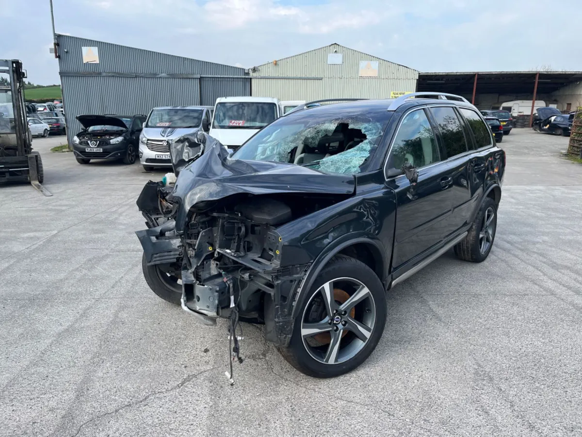 2013 Volvo XC90 2.4 D5 Auto 7 seater - Image 4