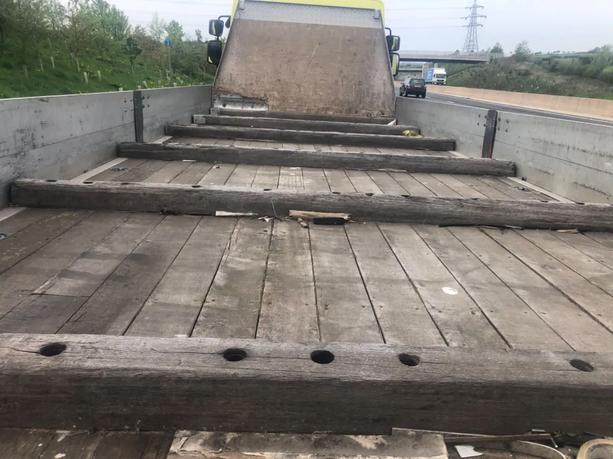 24F  aluminium drops come of 12TON Daf - Image 3