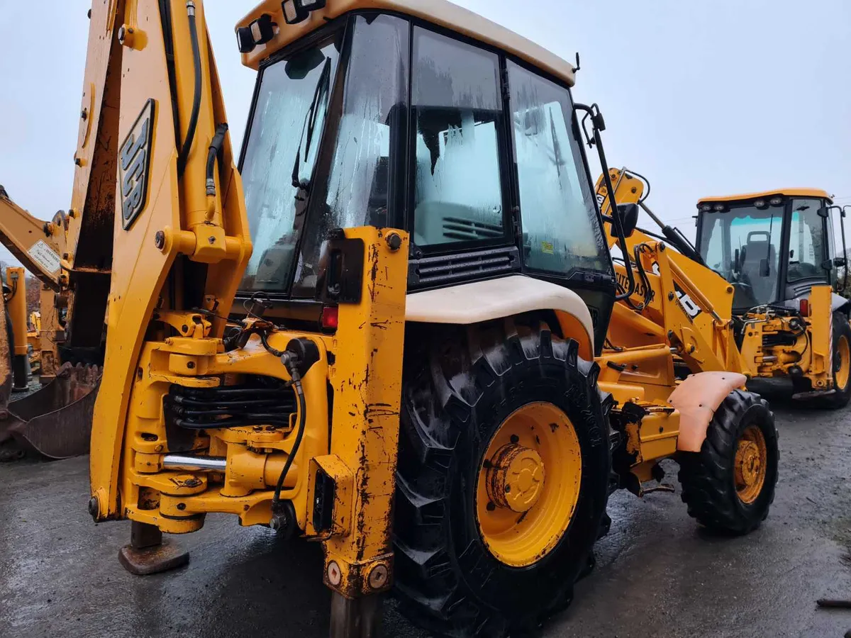 We buy all diggers - Image 4