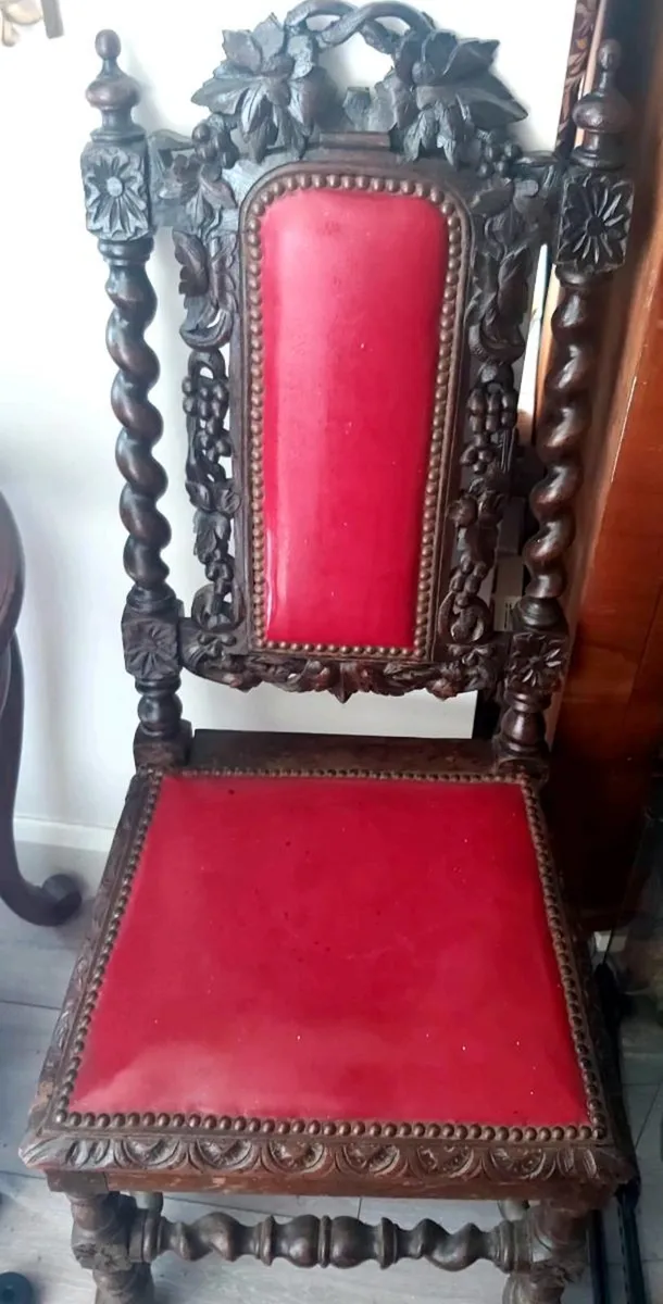 Antique chair - Image 1