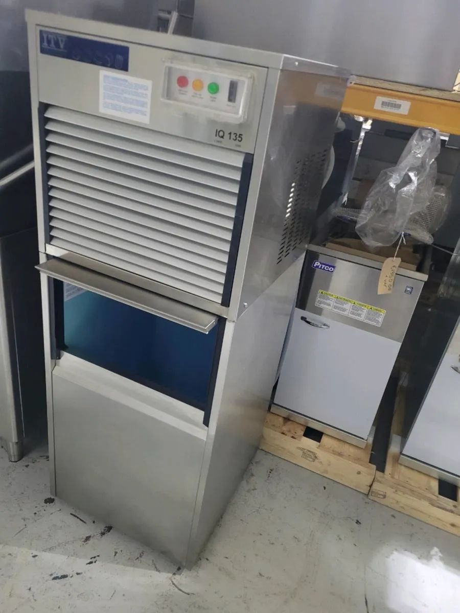 ICE FLAKER - Image 1