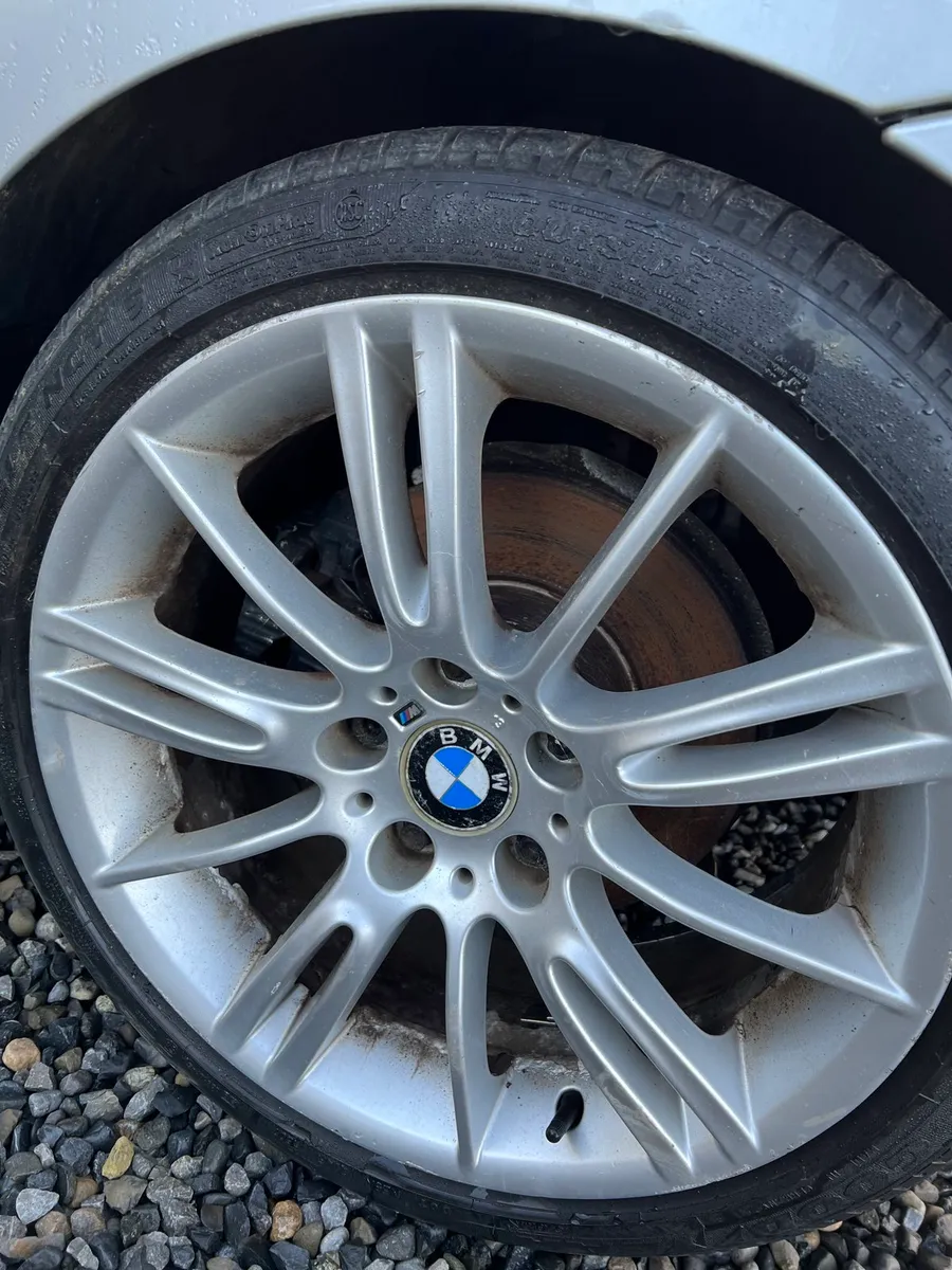 Breaking bmw e90 M sport 3 series - Image 2