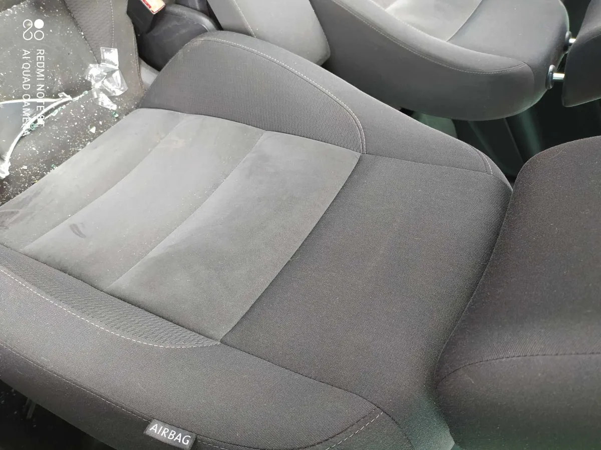 Golf Mk6 2.0 tdi 2009 - Image 3