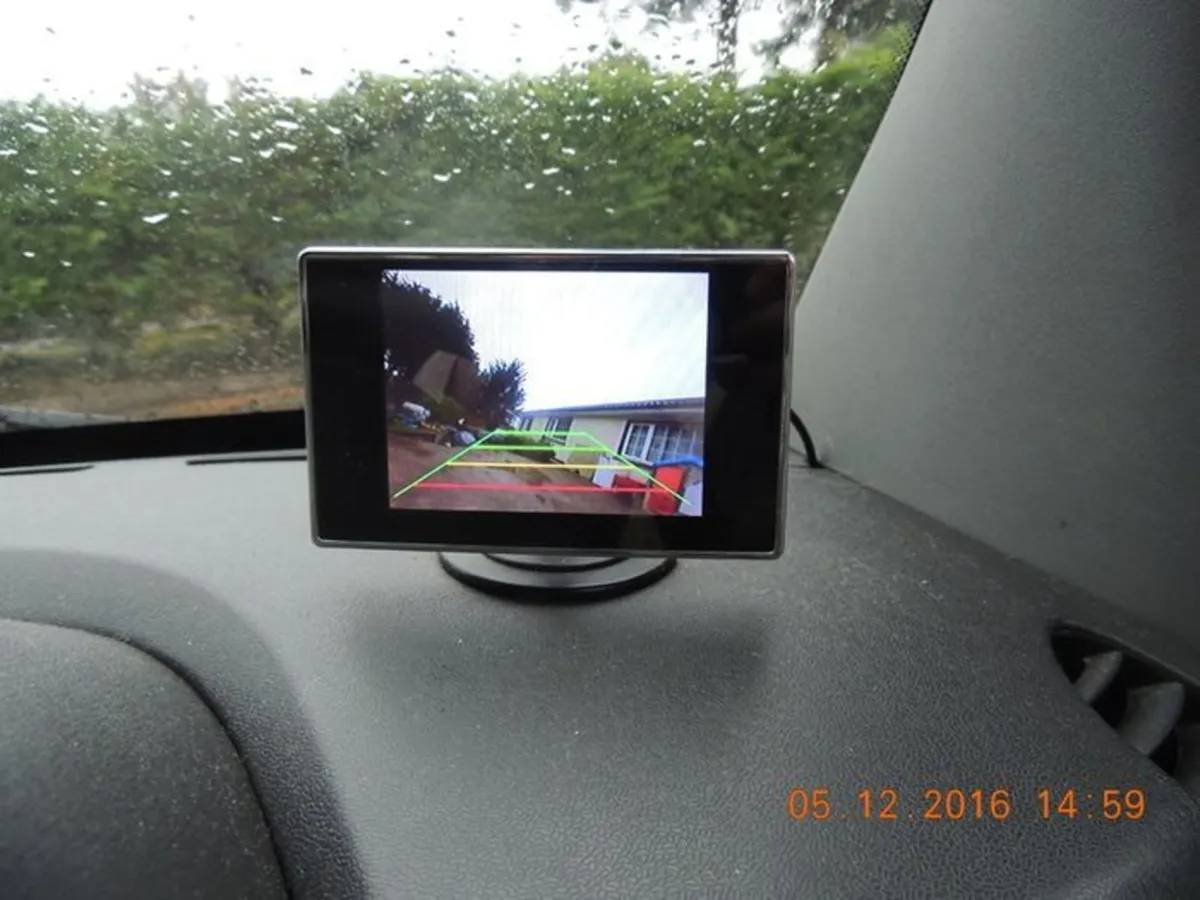 reversing camera - Image 2