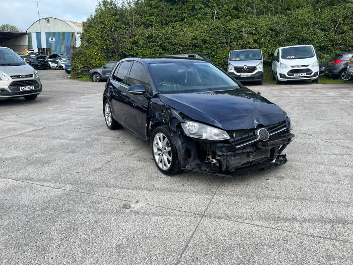 2014 VW Golf  2.0 TDI Auto GT - Image 3