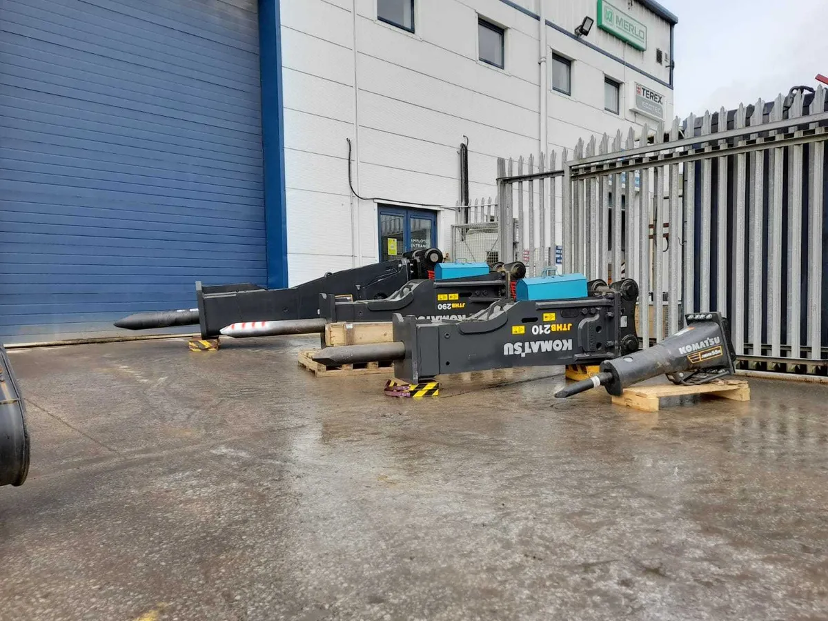 (NEW) Rock Breakers - Image 4