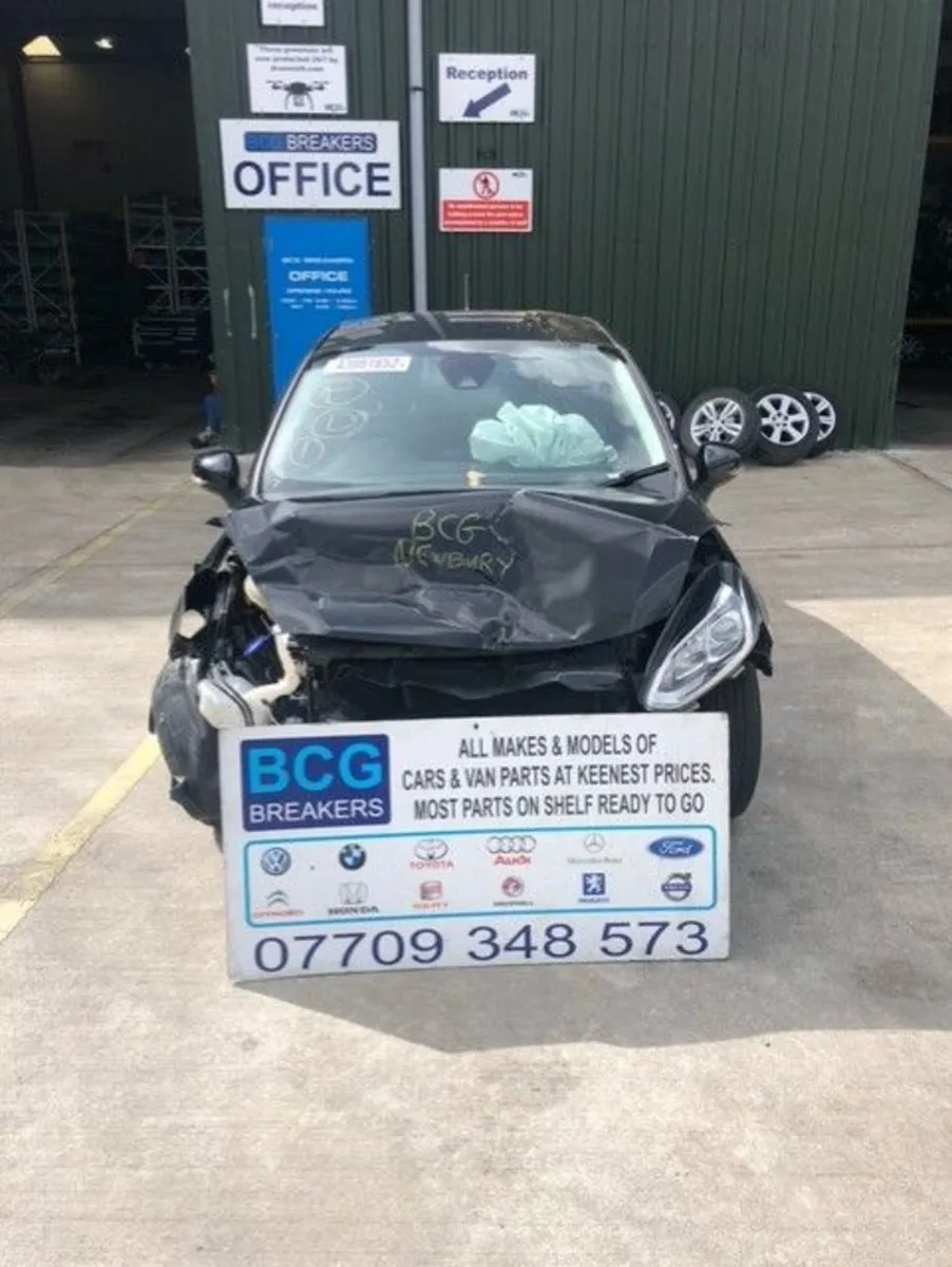 2020 ford fiesta parts breaking 1.1 petrol - Image 1