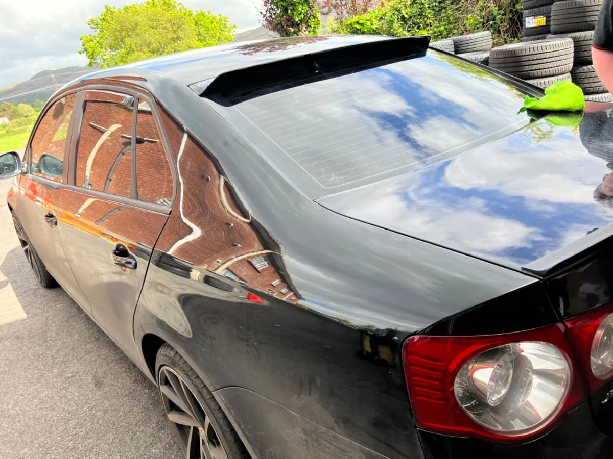 Jetta mk5 ducktail roof spoilers - Image 1