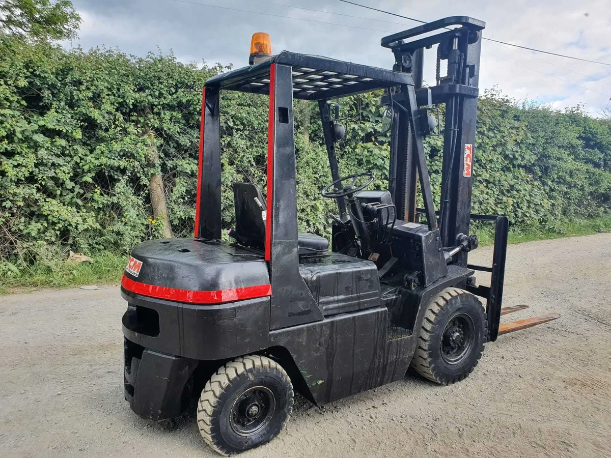 Heli 2.5 ton diesel forklift - Image 2