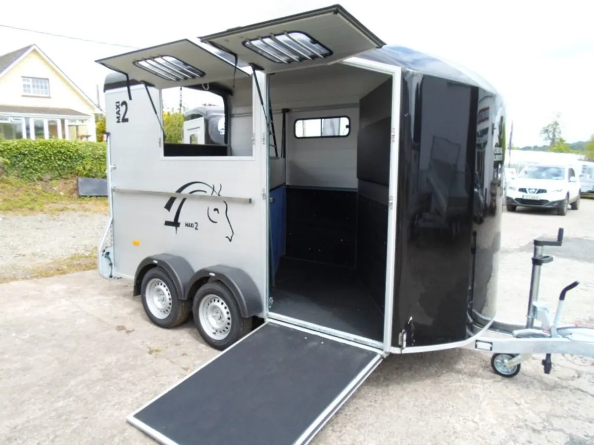 Cheval Libetre MAXI 2 Herringbone Double Horse Box - Image 3