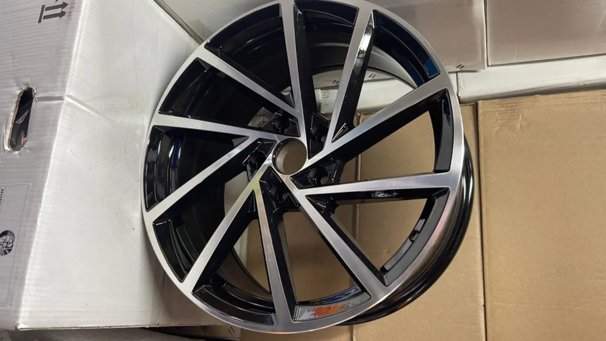 18” Spielberg alloy & tyres special offer