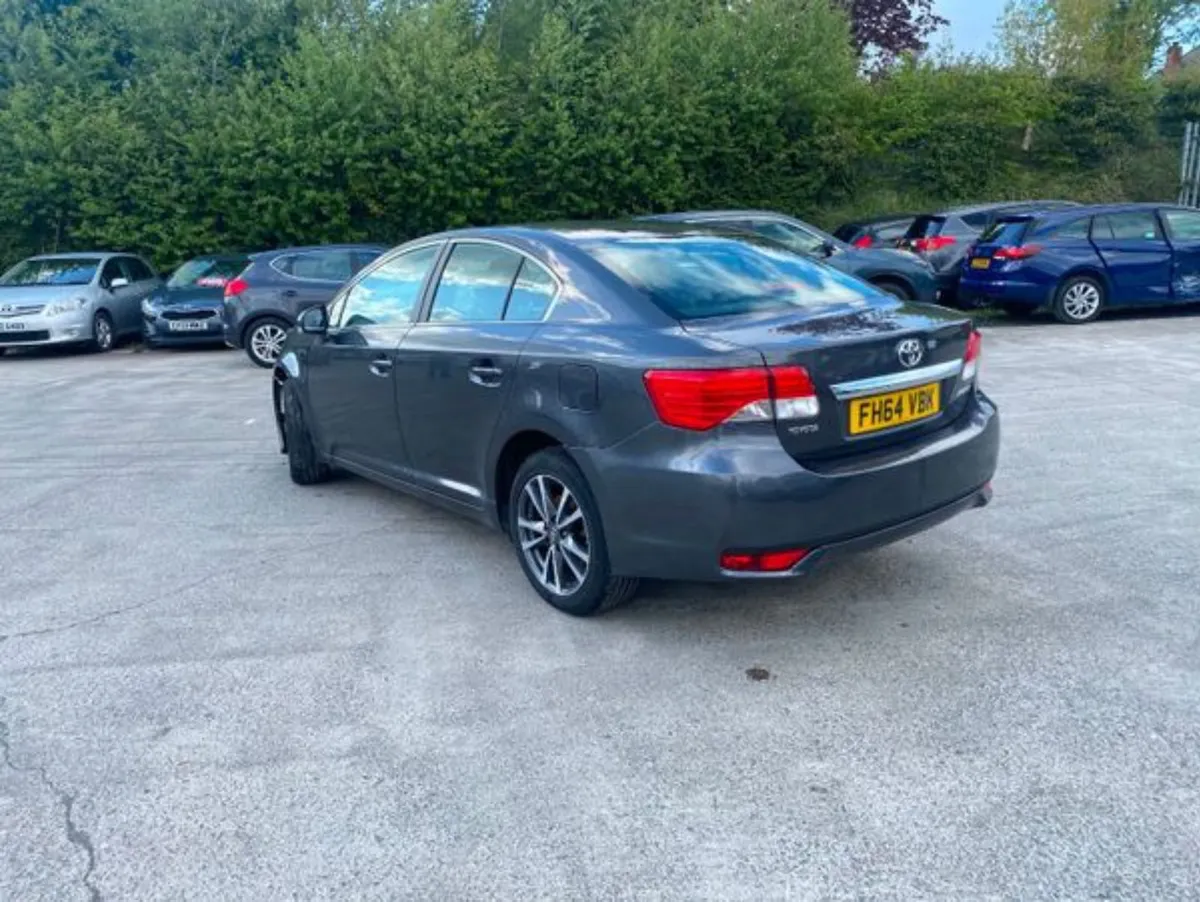 2015 Toyota Avensis 2.0 D4D - Image 3