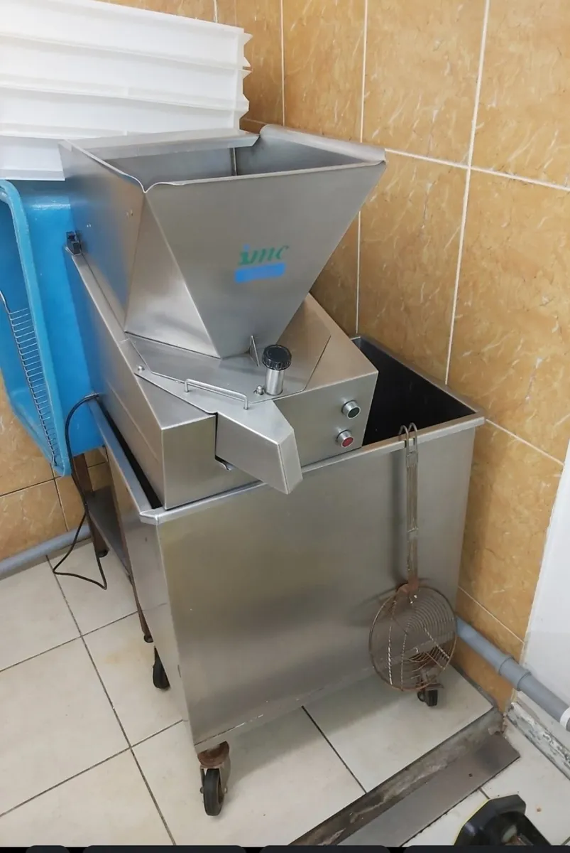 Fish & chips restaurant Closed Down - Image 1