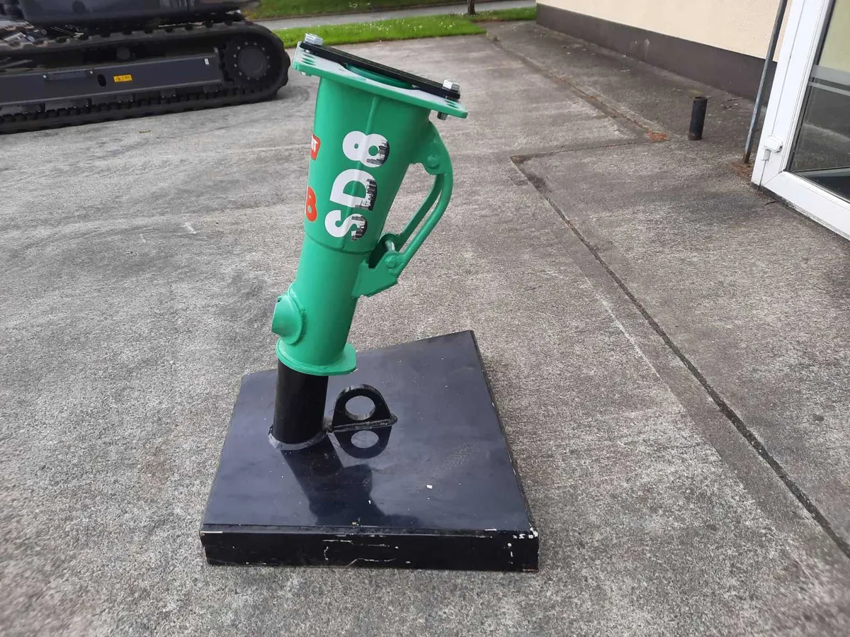 New Montabert SD8 Rock breaker - Image 3