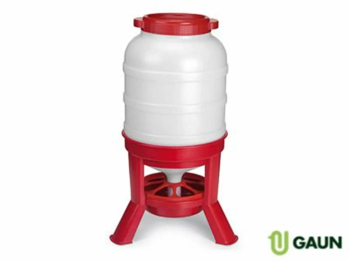 Tripod Poultry Drinkers & Feeders - www.maceoinltd.com - Image 4