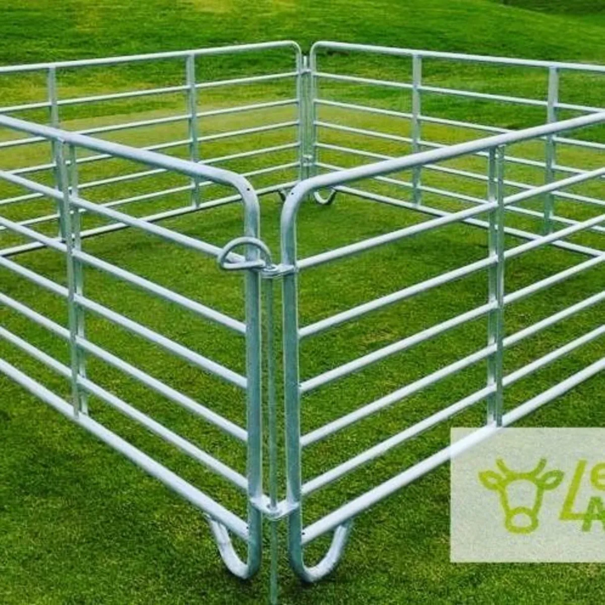 ALL TYPES OF SHEEP PENNING AND HAYRACKS - Image 2