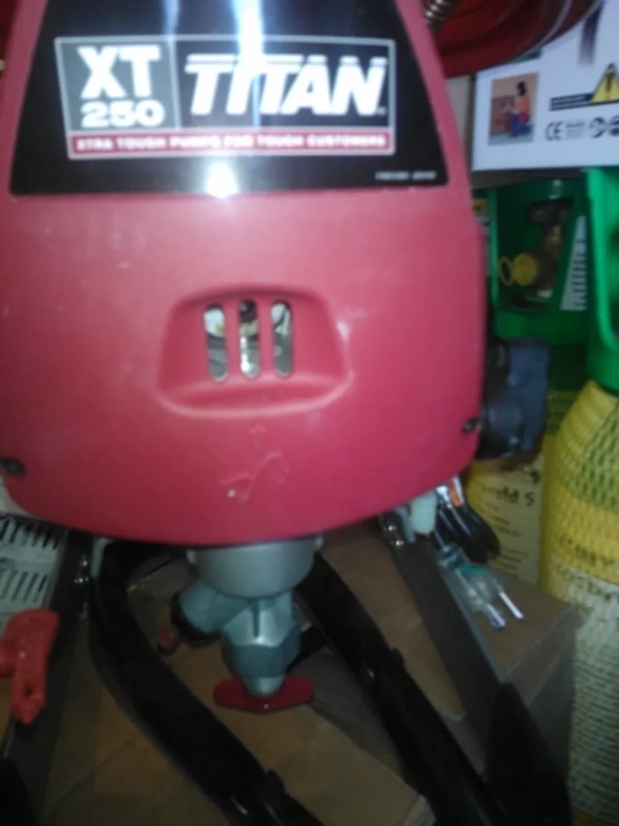 Paint Sprayers Titan + Graco - Image 2